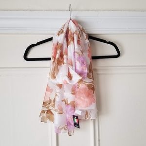 Tessitura Albertazzi Floral Scarf